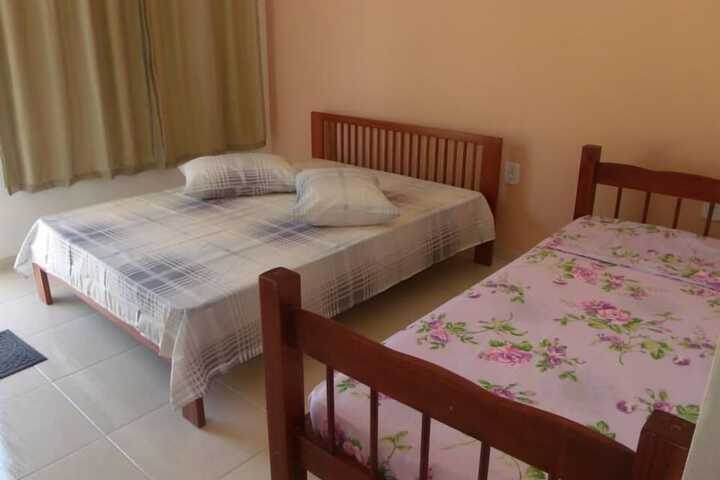 Room 4 of 48