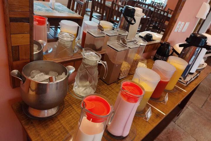 Breakfast/Coffee Service 13 of 23
