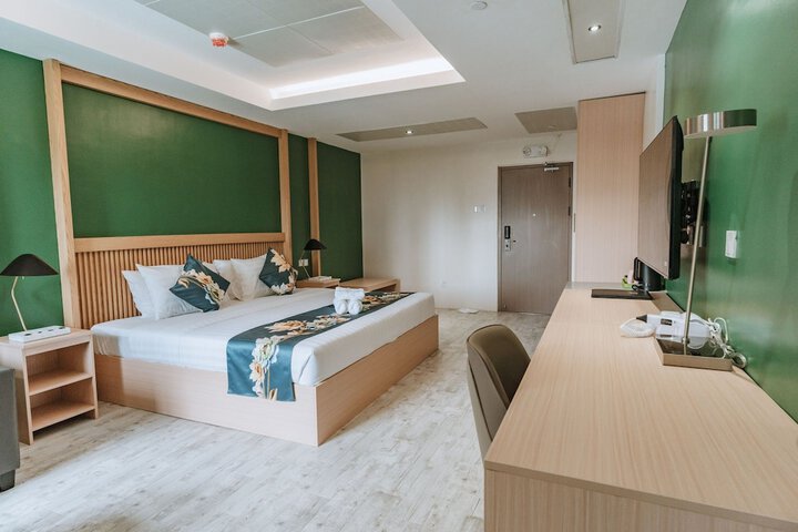 Room 7 of 72