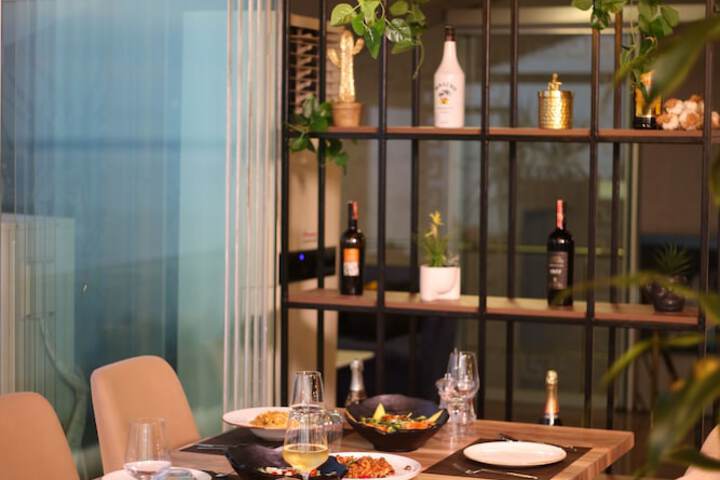 Dining 177 of 218