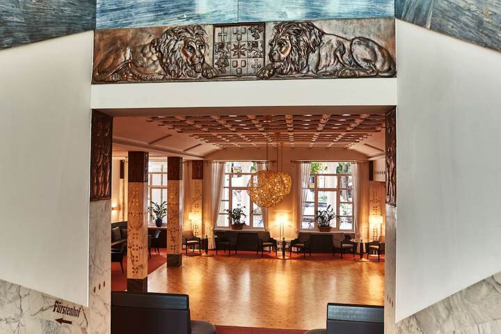 Hotel Interior 7 of 86