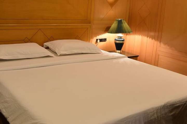 Room 17 of 41