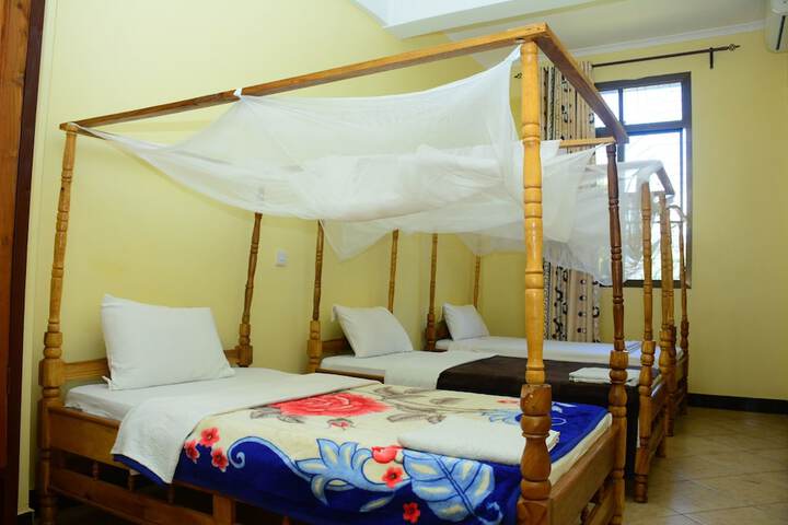Room 17 of 17