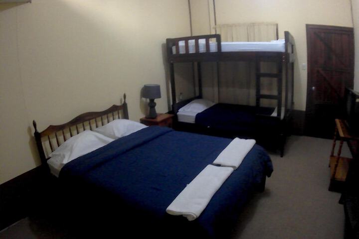 Room 14 of 40