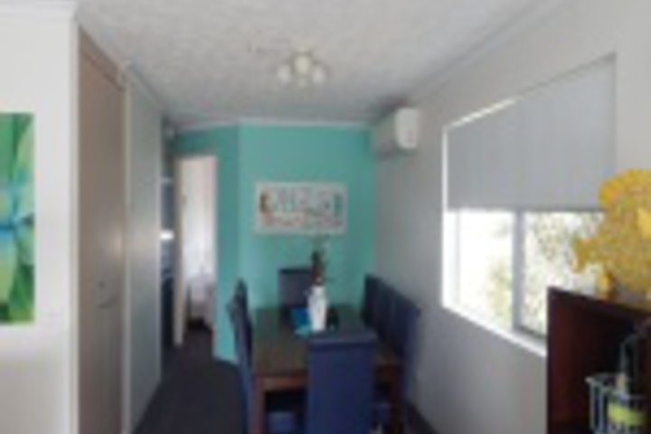 Room 202 of 560