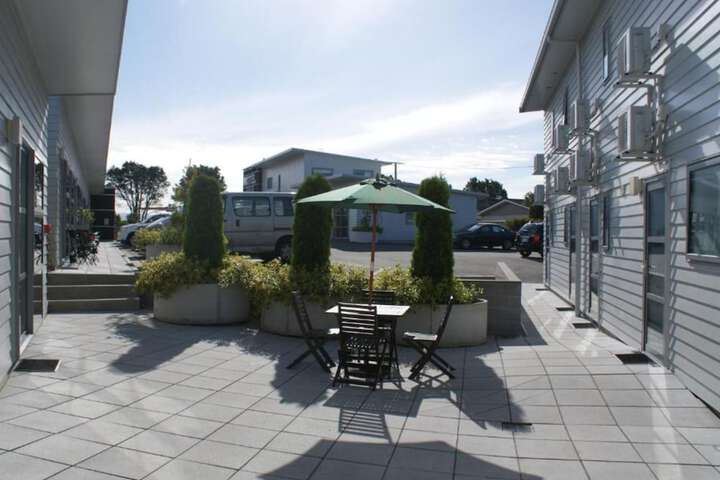 Hotel Exterior 47 of 47