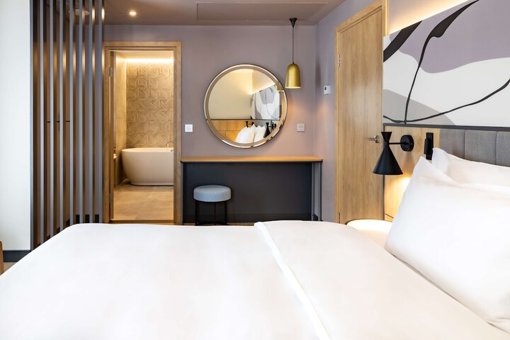 Room 40 of 158