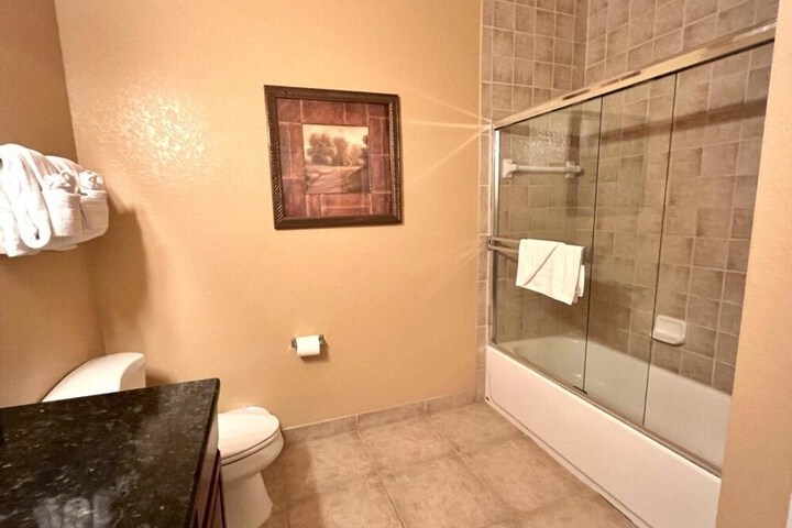 Room 17 of 24