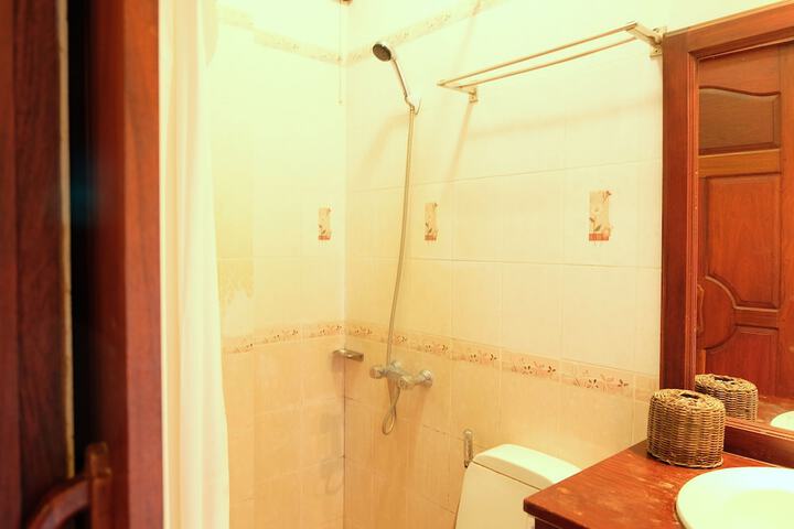 Bathroom Interior Photo