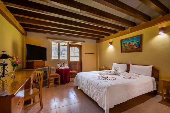 Room 4 of 24