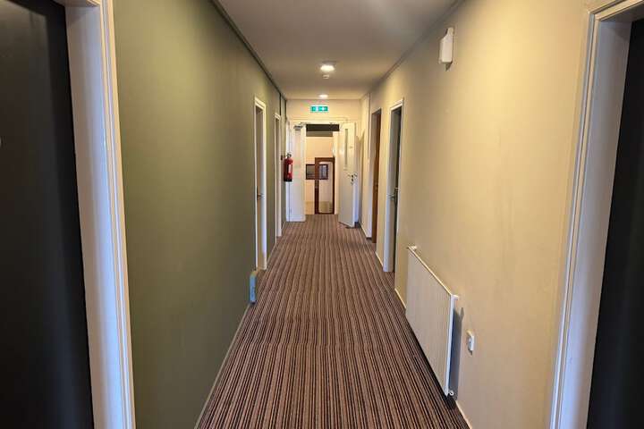 Room 9 of 43