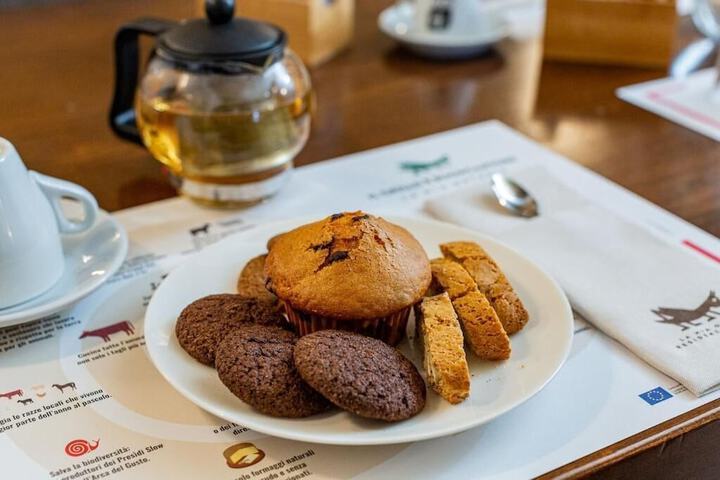 Dining 38 of 58
