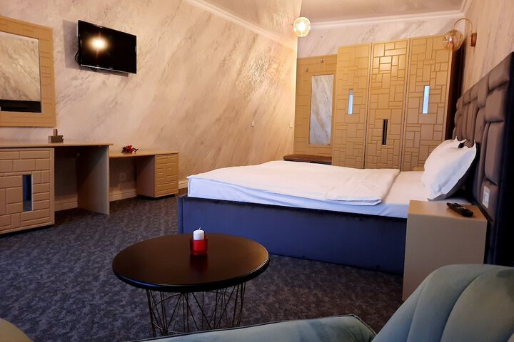 Room 14 of 113