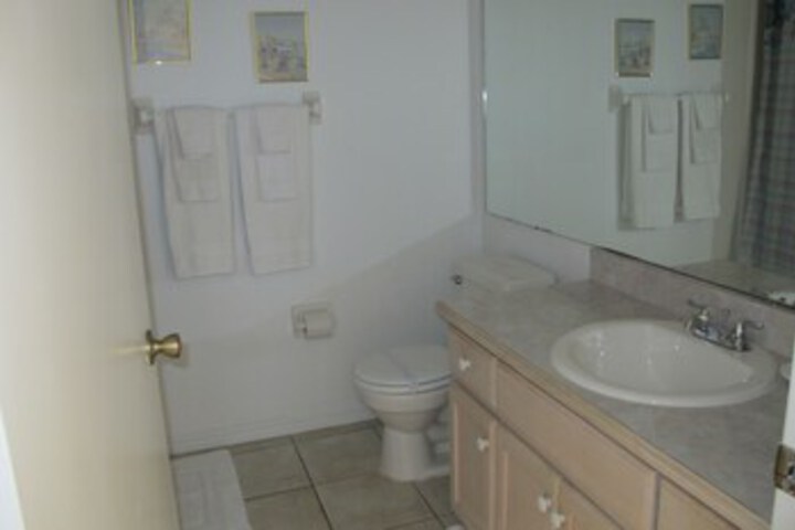 Room 6 of 26