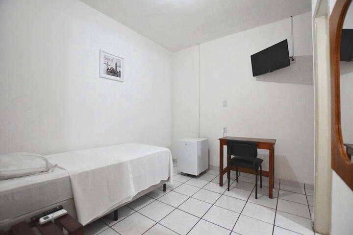 Room 10 of 34
