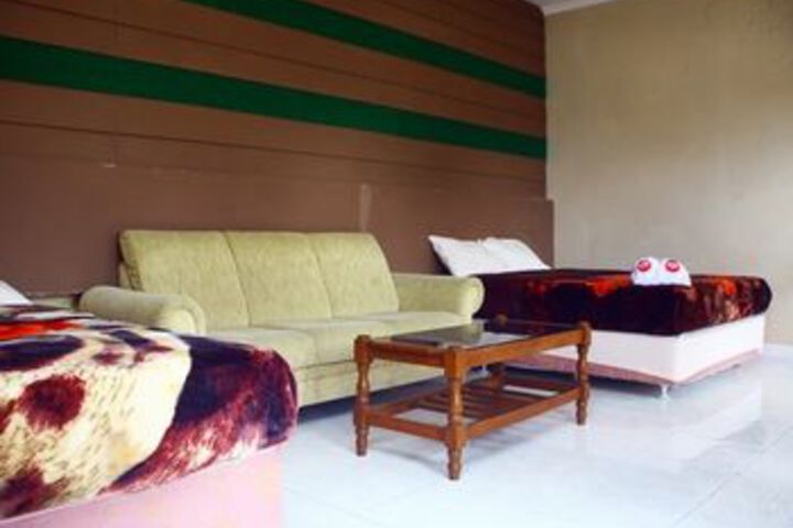 Room 40 of 77