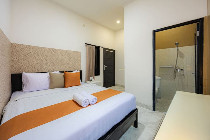 Room 6 of 24