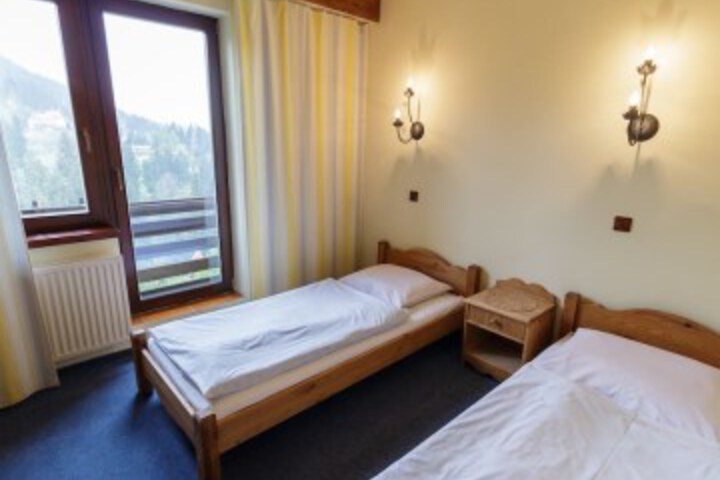 Room 13 of 45