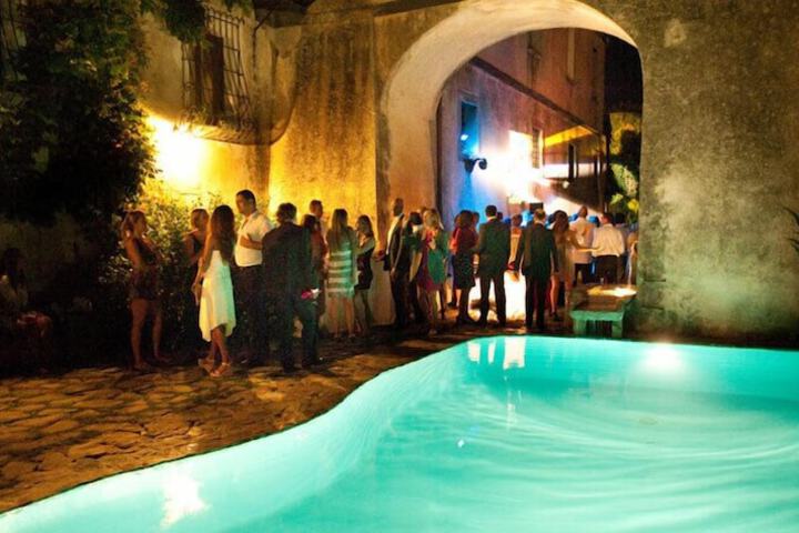 Pool Hotel