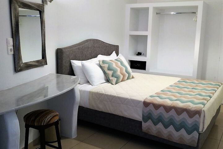 Room 9 of 54