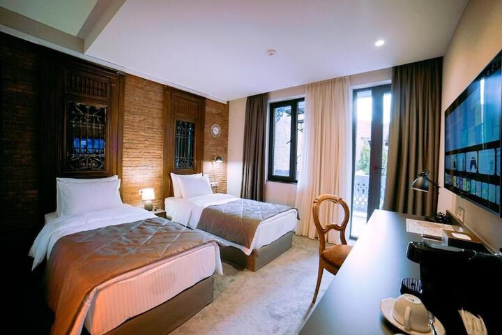 Room 40 of 127