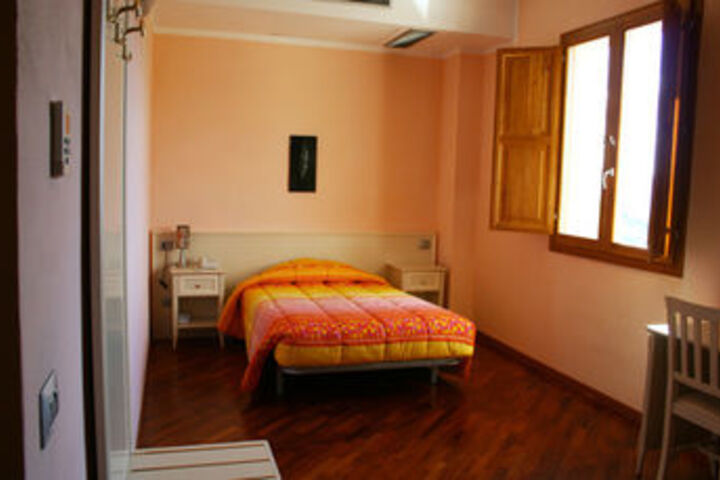 Room 19 of 51