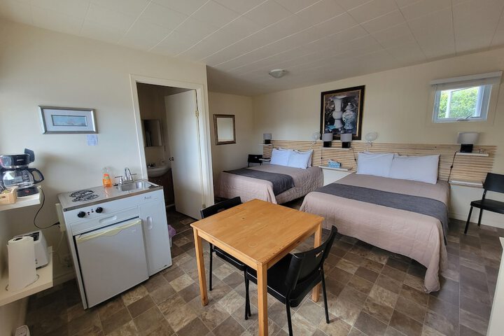 Room 15 of 68