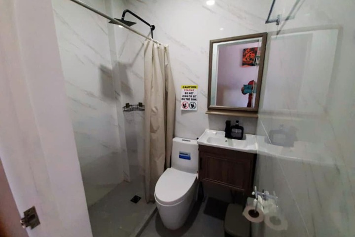 Room 27 of 52