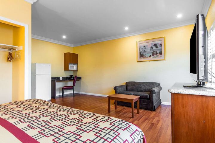 Room 18 of 41
