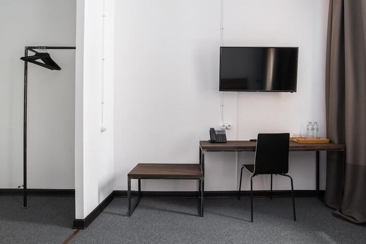 Room 2 of 29