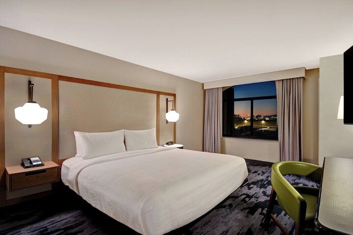 Room 18 of 42