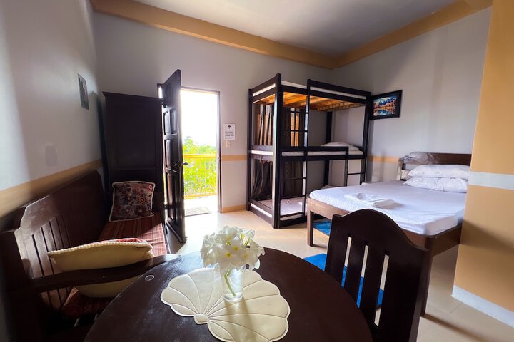 Room 4 of 37