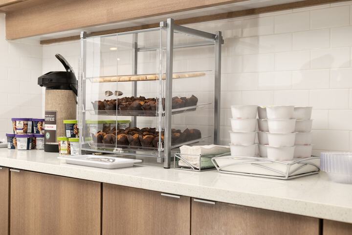 Breakfast/Coffee Service 19 of 25