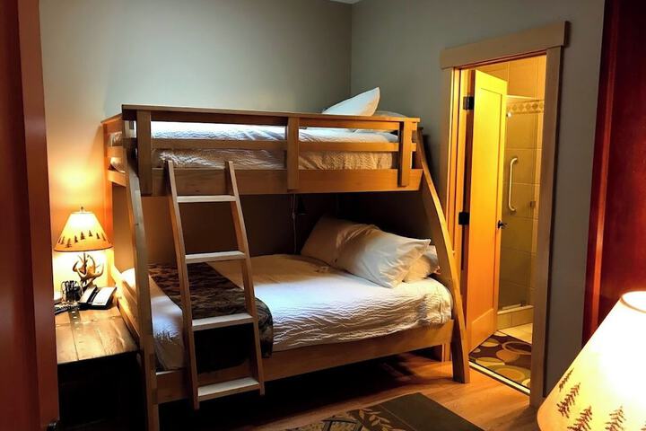Room 15 of 78