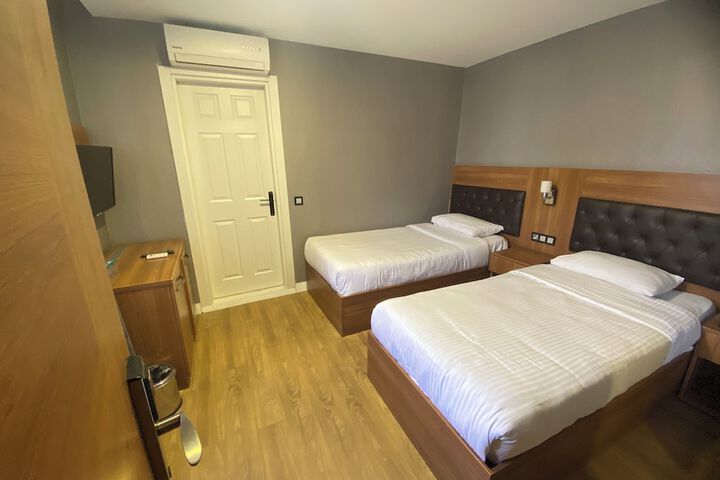 Room 11 of 59