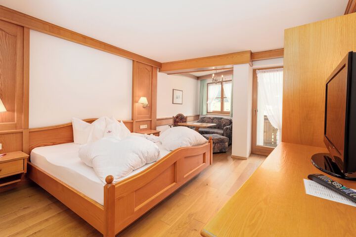 Room 42 of 85