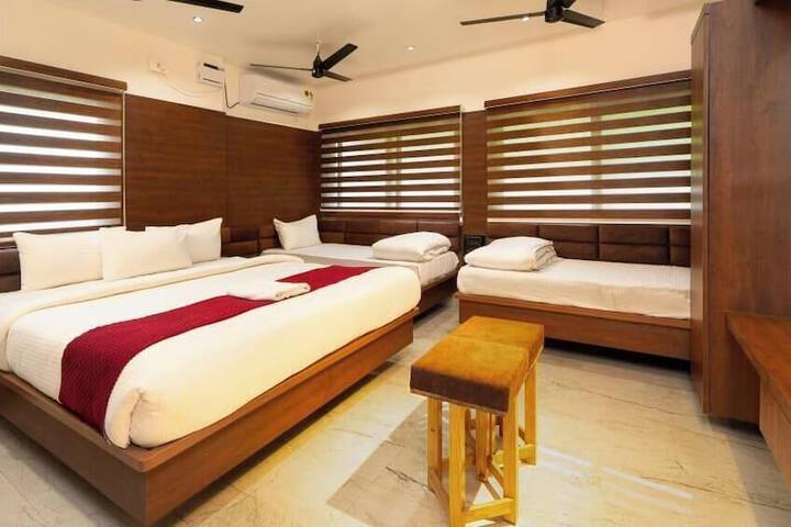 Room 18 of 26
