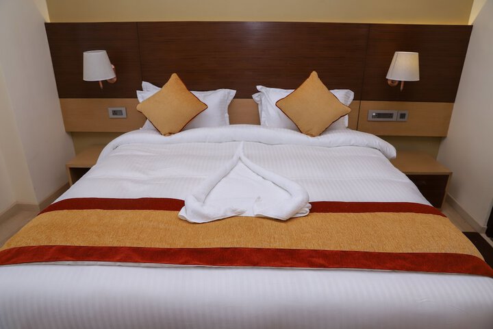 Room 7 of 34