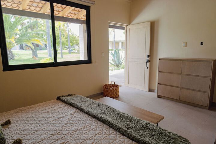 Room 4 of 71