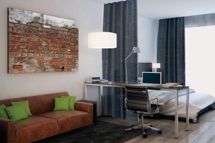 Room 6 of 23