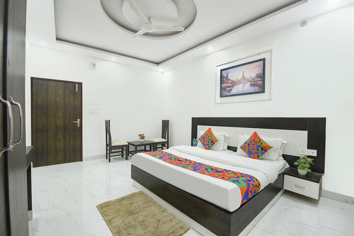 Room 19 of 32