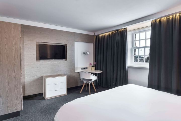 Room 56 of 134