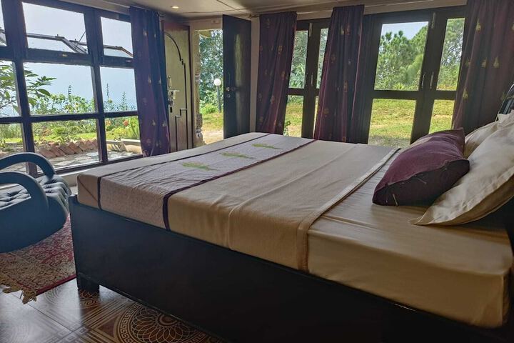 Room 7 of 97