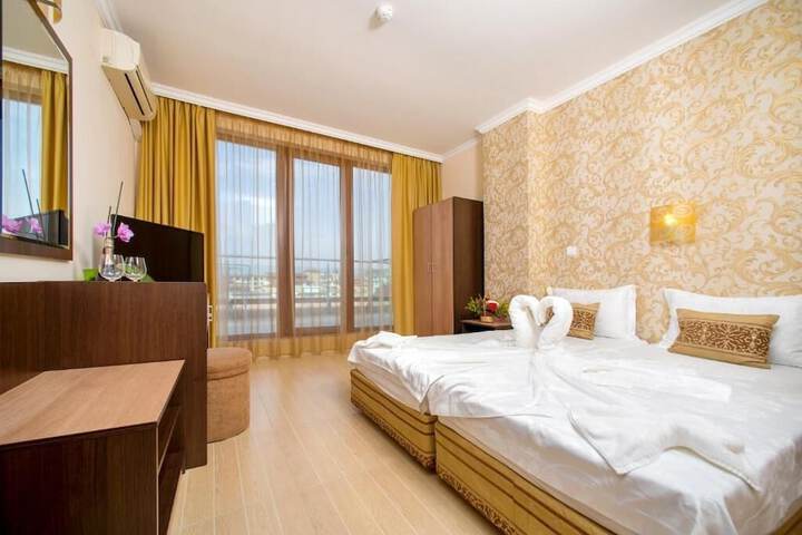 Room 16 of 41