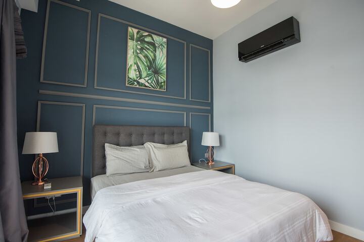 Room 35 of 216