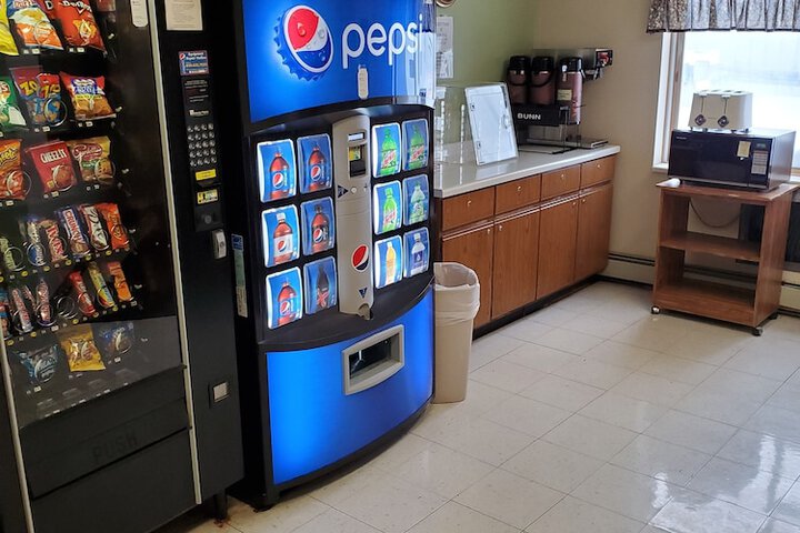 Breakfast/Coffee Service 8 of 10