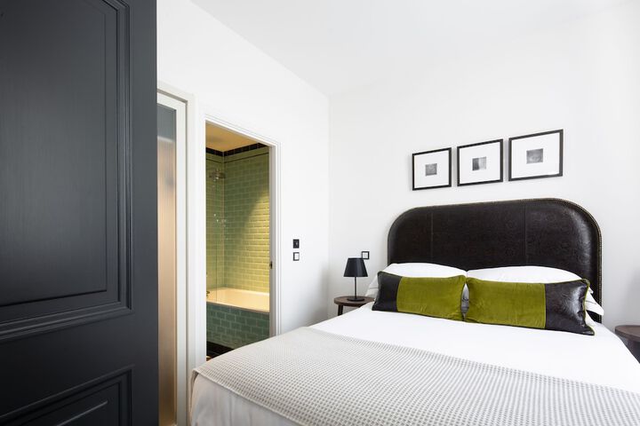 Room 18 of 239