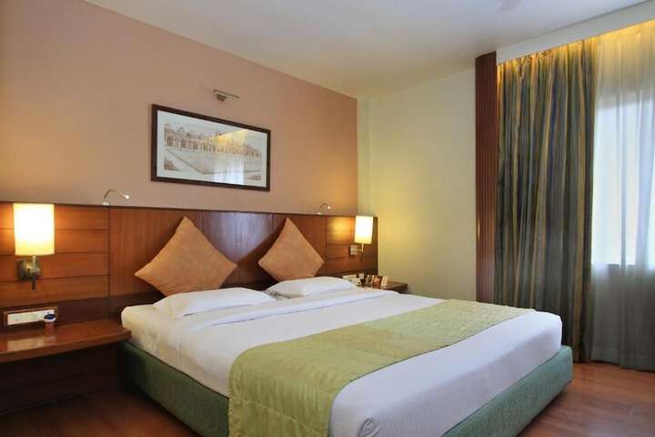 Room 6 of 29
