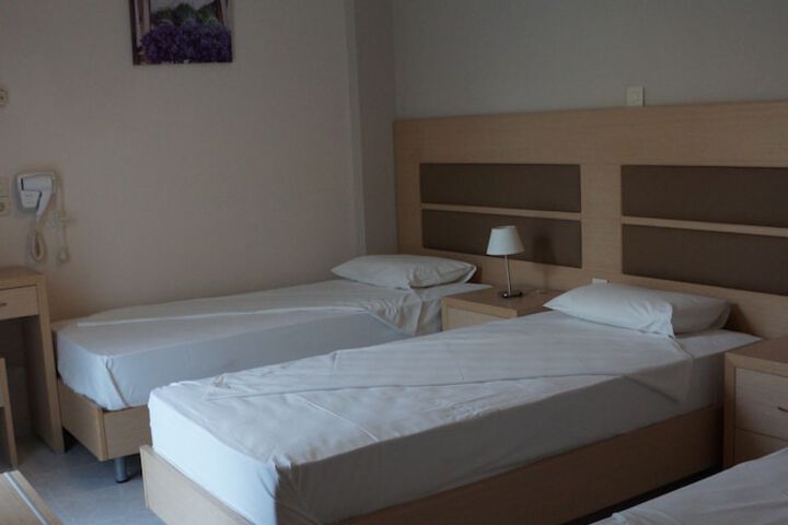 Room 7 of 35