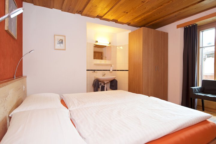 Room 21 of 61